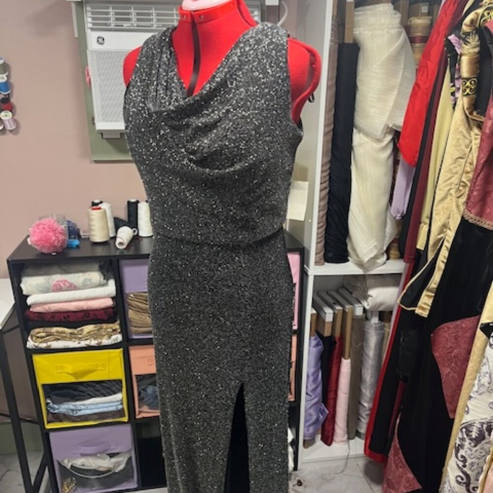 Jackie Jon  New York  New Formal Gown size 8